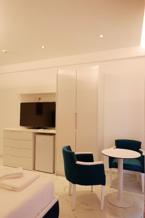 Lumi Hotel Sarande Exterior photo